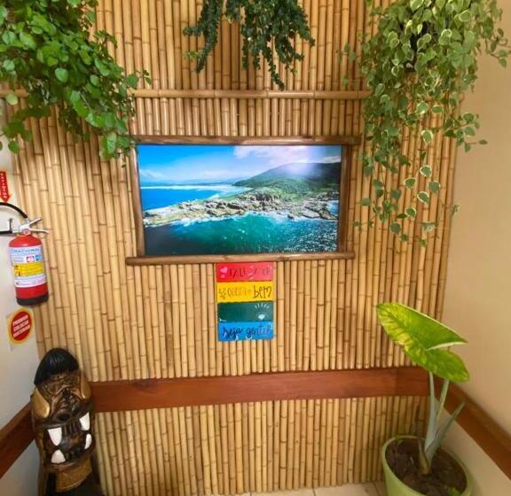 호스텔 Pousada Ondas Do Embaú