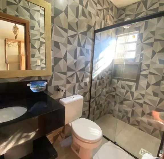 Retkeilymaja Pousada Ondas Do Embaú