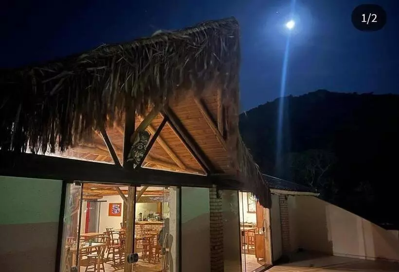 Retkeilymaja Pousada Ondas Do Embaú