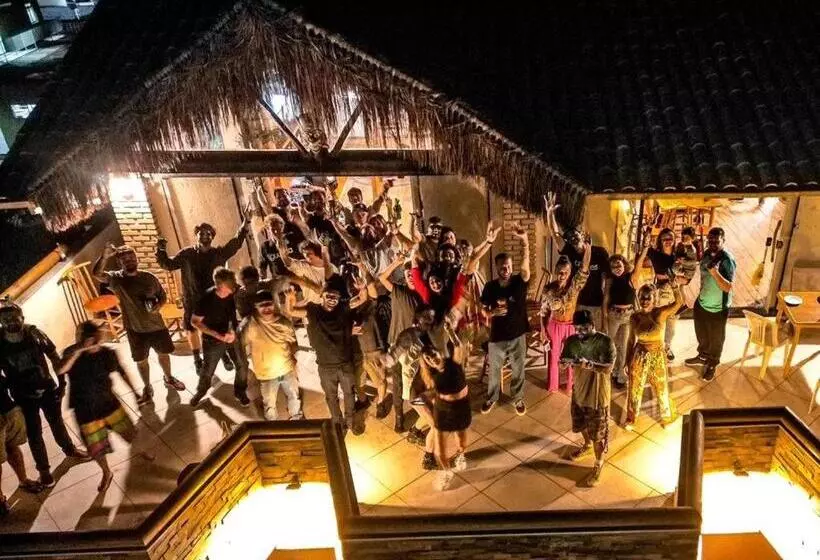 Retkeilymaja Pousada Ondas Do Embaú