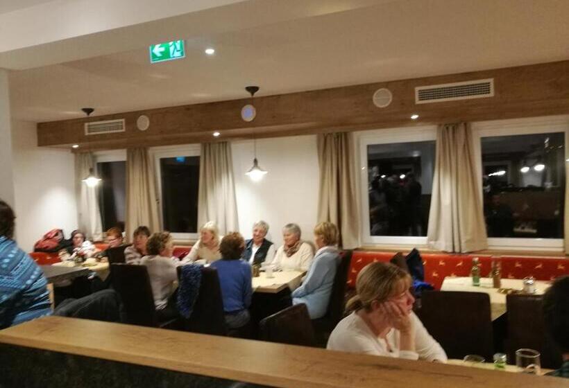 住宿加早餐 Dorfstub N Jochberg