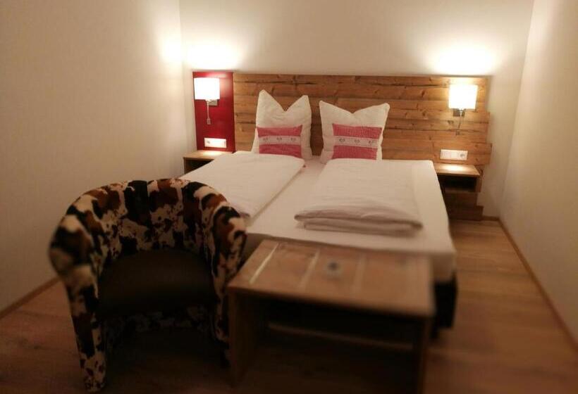 住宿加早餐 Dorfstub N Jochberg