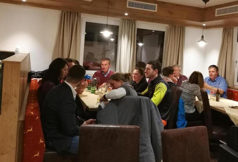 住宿加早餐 Dorfstub N Jochberg