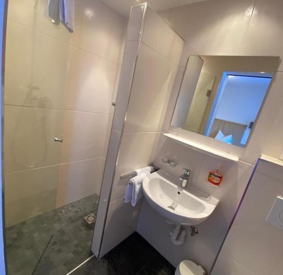 ベッドアンドブレックファースト Pension Kandaharblick