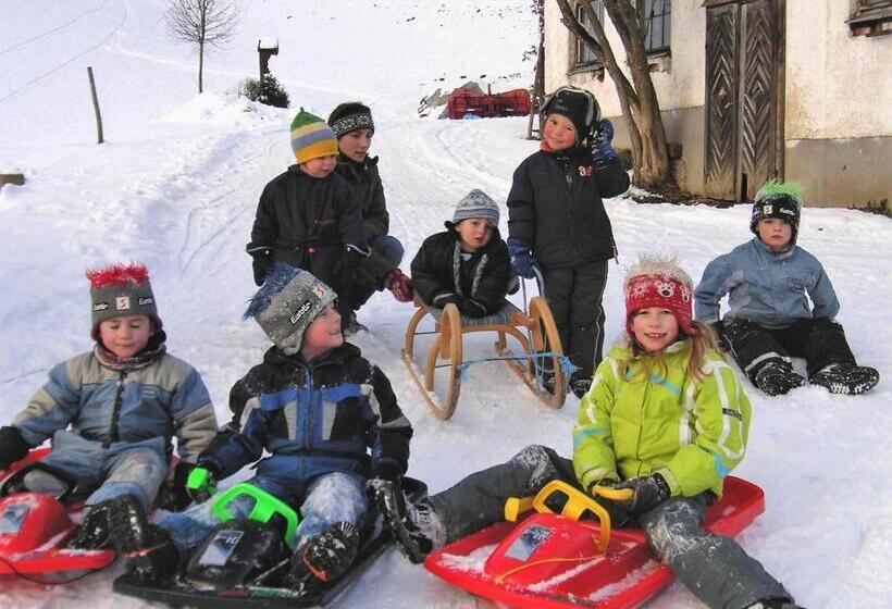 Otel Biobauernhof Poidlbauer