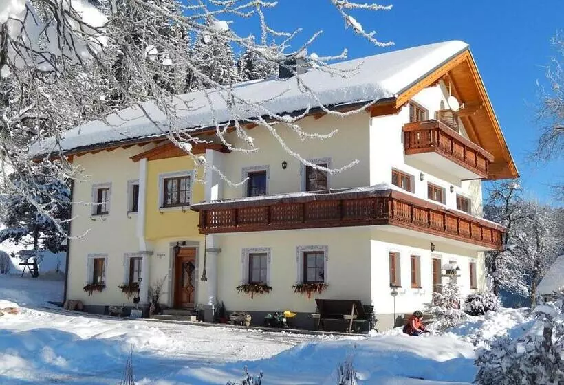 ホテル Biobauernhof Poidlbauer