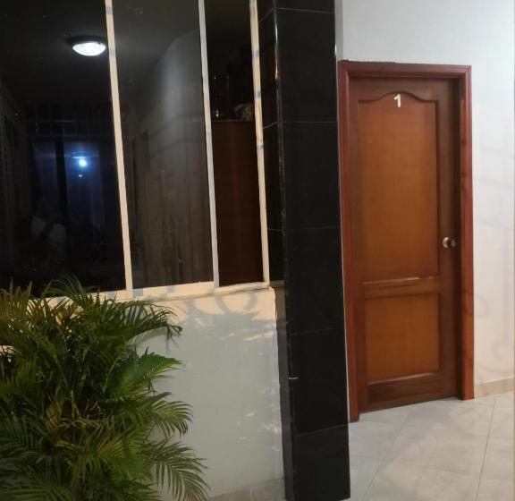 Hotel Hospedaje El Parque