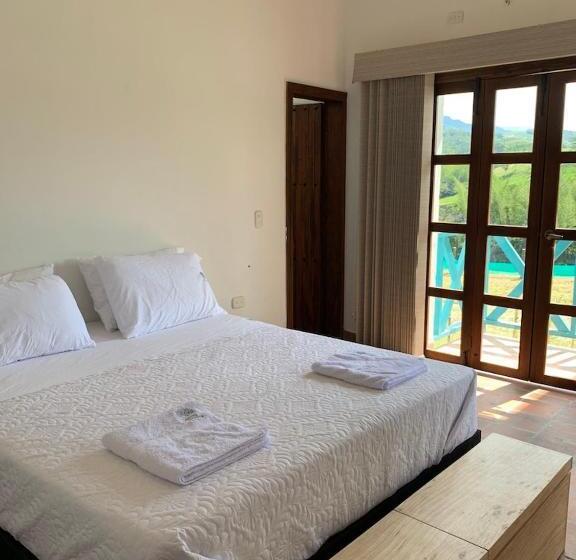 Hotel La Hacienda Del Pienta