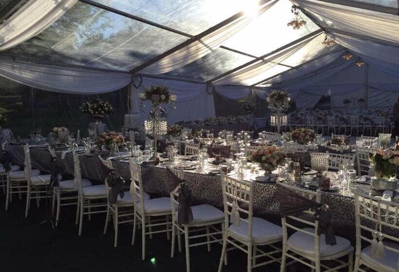 Отель Marble Lodge Estate