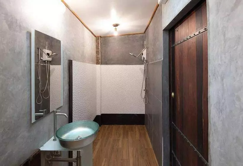 Hotelli Na Klongluang Boutique Resort