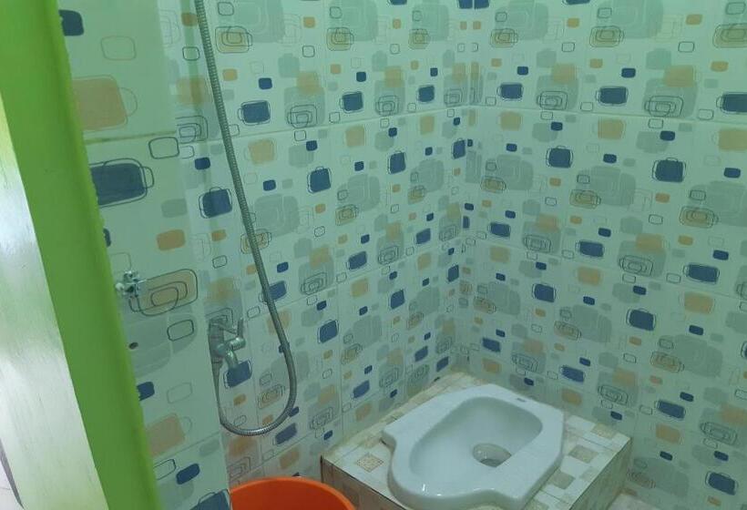 בית מלון כפרי Oyo 3487 Es Em Je Residence