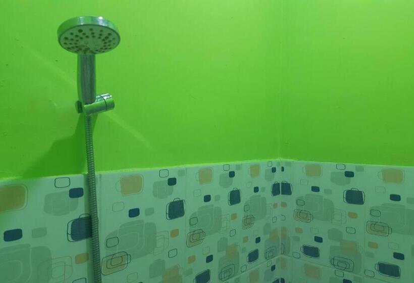 בית מלון כפרי Oyo 3487 Es Em Je Residence