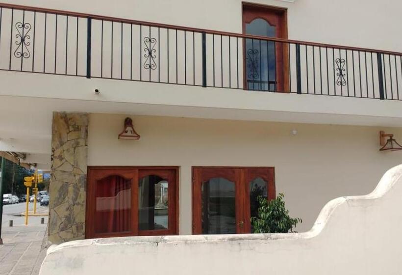 Hotel Portal De Los Valles