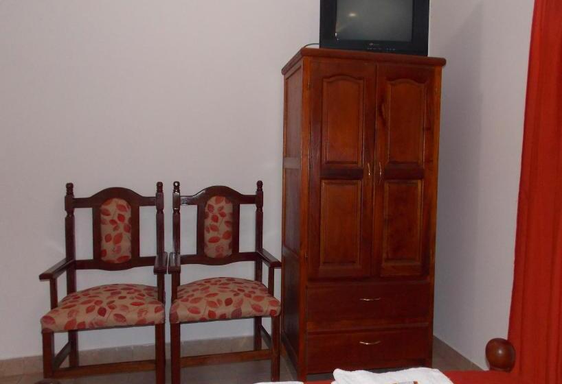 Hotel Portal De Los Valles