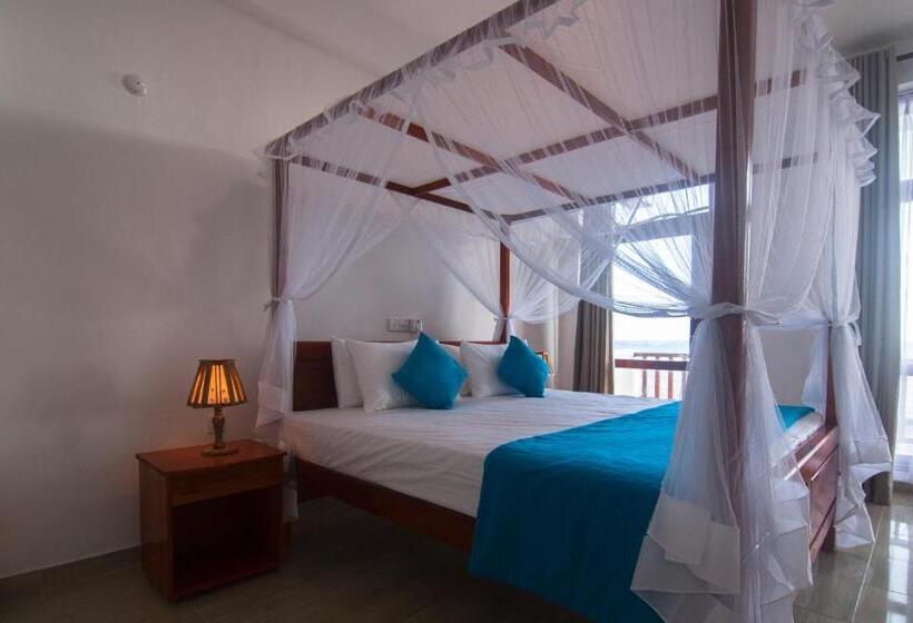 בית מלון כפרי Savenrose Beach Villa