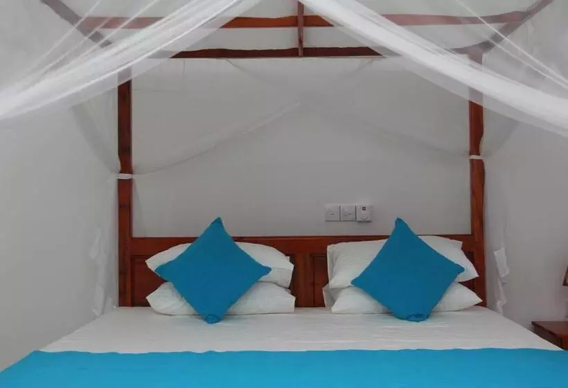 ホテル Savenrose Beach Villa