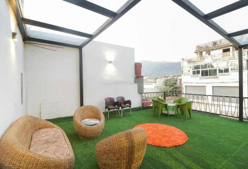 Oyo Hotel Mm Inn And Cafe