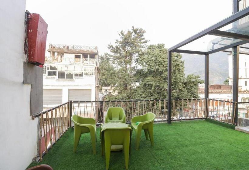 Oyo Hotel Mm Inn And Cafe