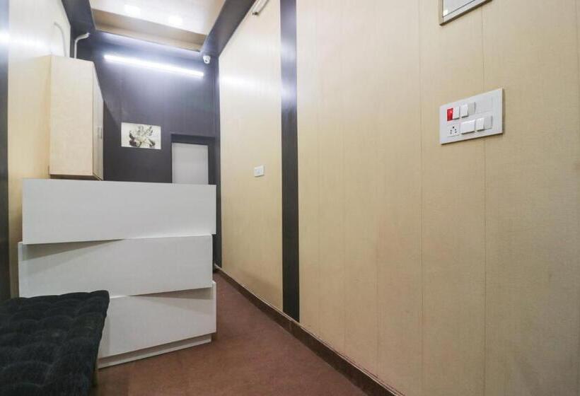 Oyo Hotel Mm Inn And Cafe