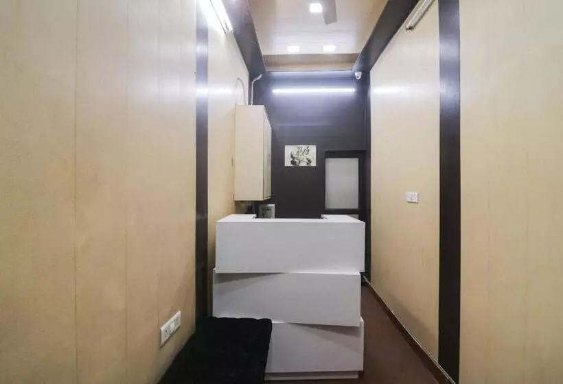 Oyo Hotel Mm Inn And Cafe
