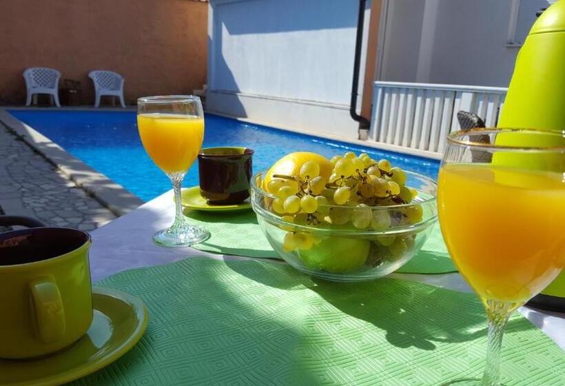 پانسیون Apple Line Appartments