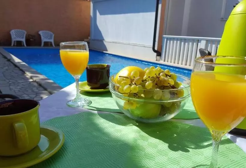 پانسیون Apple Line Appartments