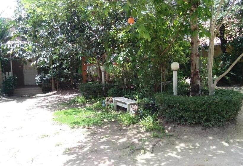 پانسیون Baan I Mhok Suanphueng