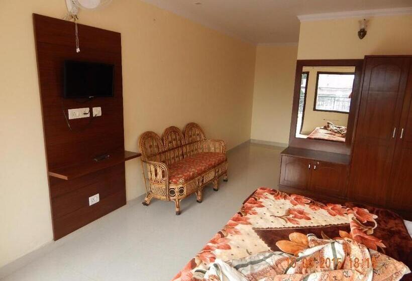 Pensjonat Basant Watika