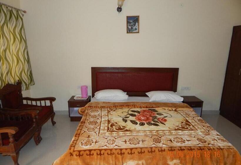 Pensjonat Basant Watika