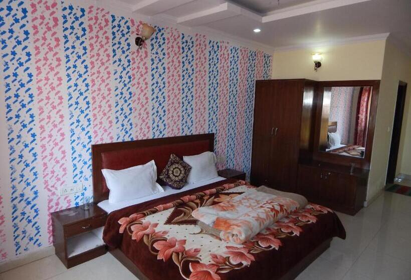 Pensjonat Basant Watika