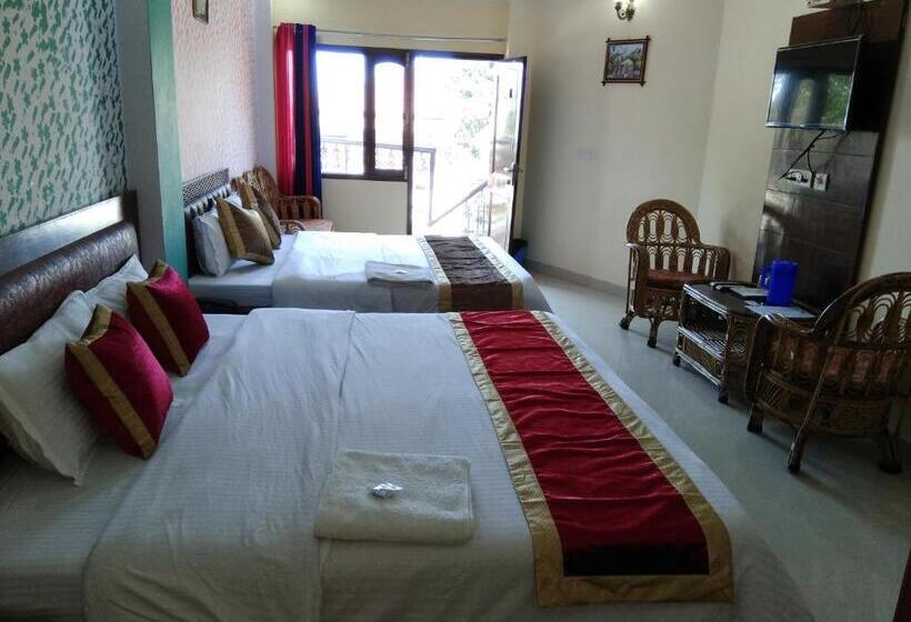 Pensjonat Basant Watika