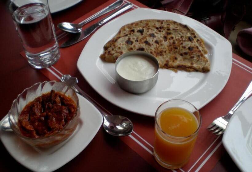 Pensjonat Basant Watika