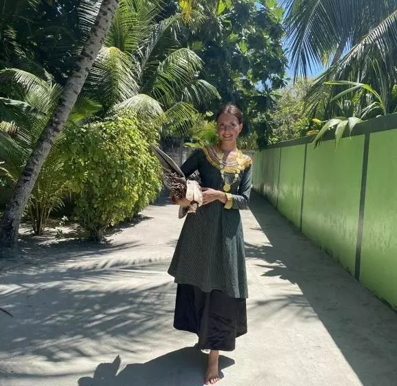 پانسیون Dhonveli Inn, Bandidhoo