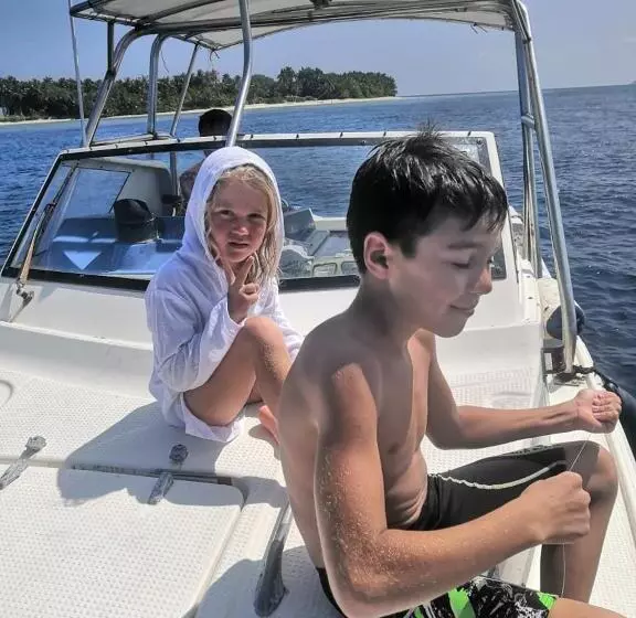 پانسیون Dhonveli Inn, Bandidhoo