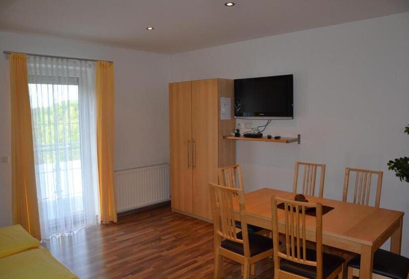 بنسيون Gästehaus Waldblick