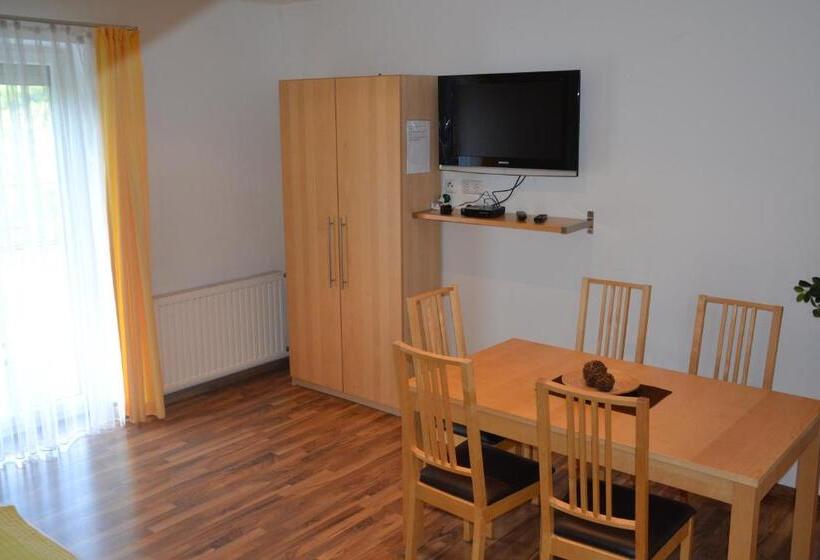 بنسيون Gästehaus Waldblick