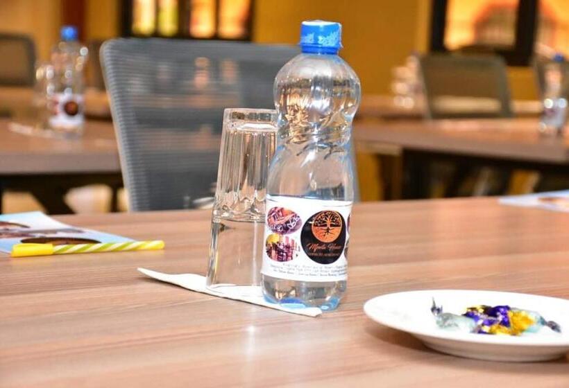 پانسیون Mpeta House