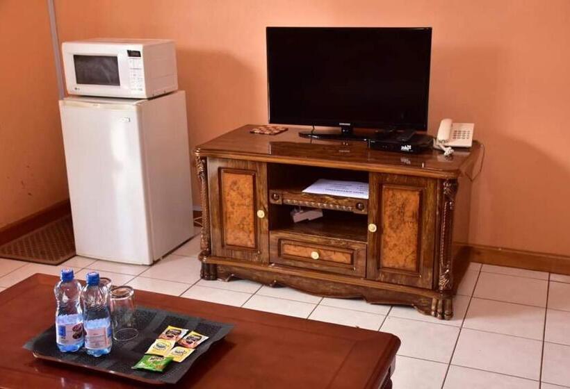 پانسیون Mpeta House