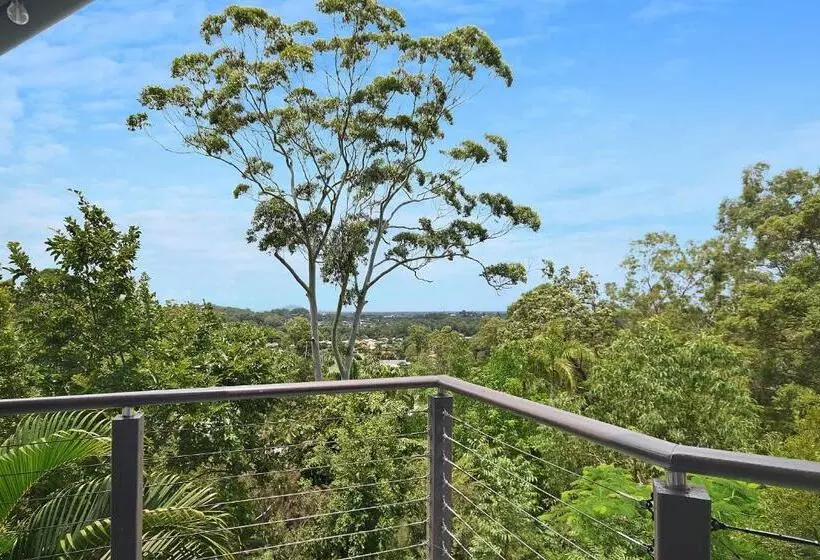 ペンション Tree Top Oasis
