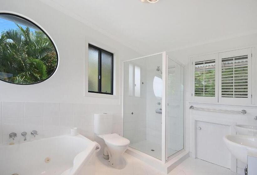 بنسيون Tree Top Oasis