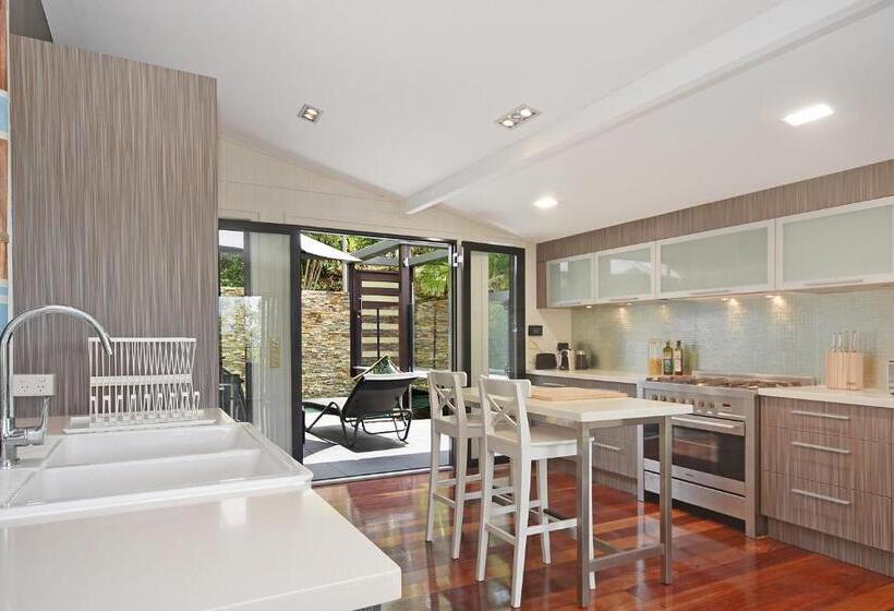 بنسيون Tree Top Oasis