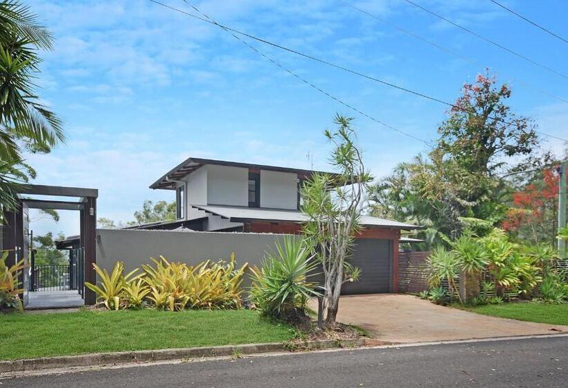 بنسيون Tree Top Oasis