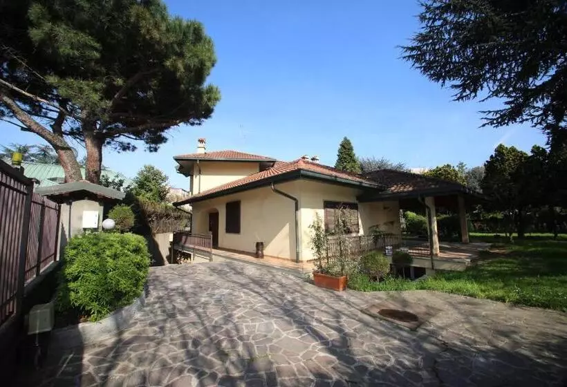 پانسیون Villa Colle