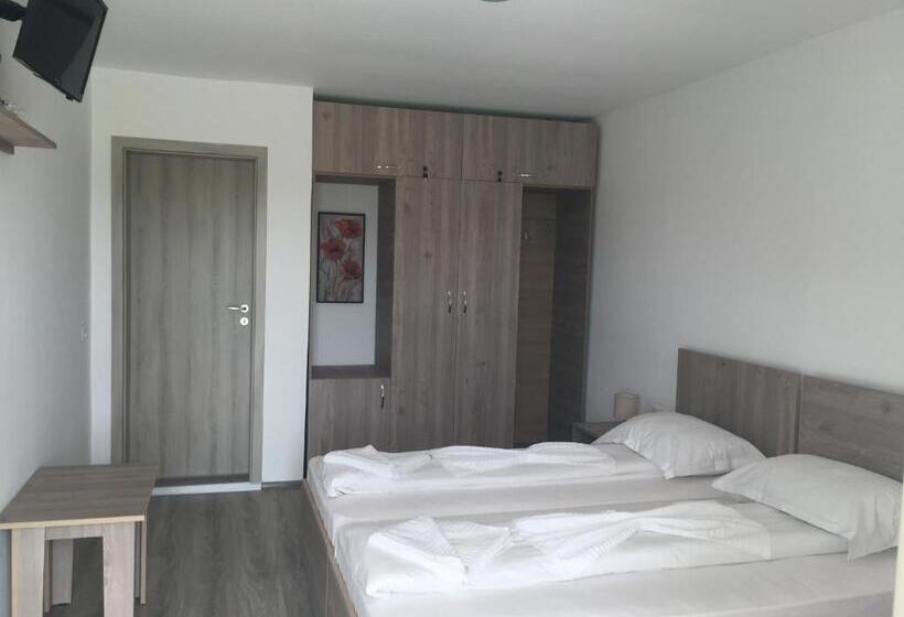 Пансион Vulturul Pescar