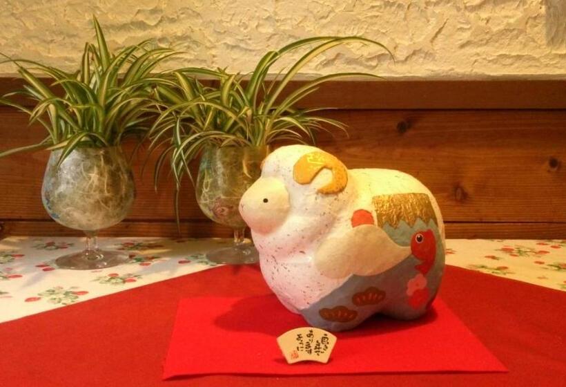 مبيت وإفطار Gallery & Lodge Noichigo