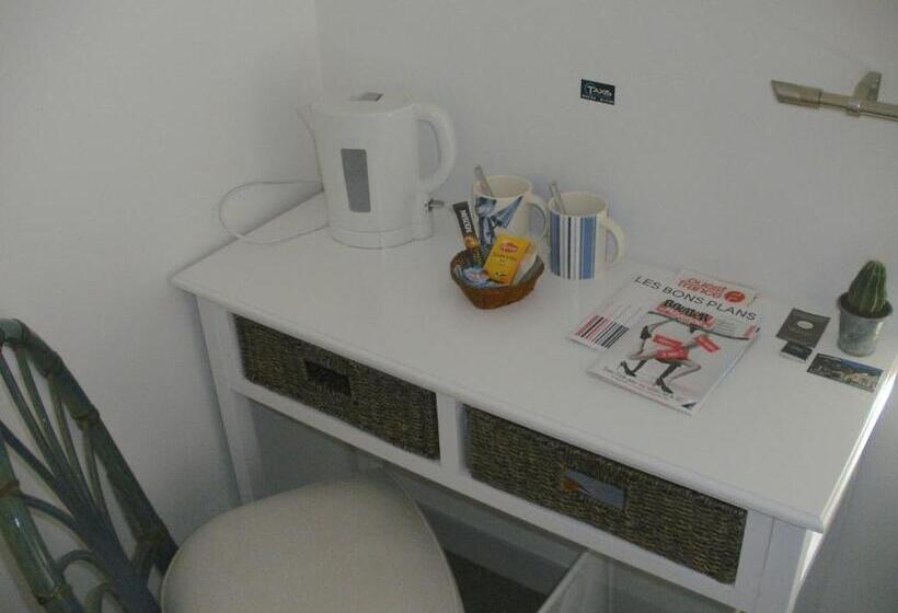 تختخواب و صبحانه La Jumelière Laval Nord