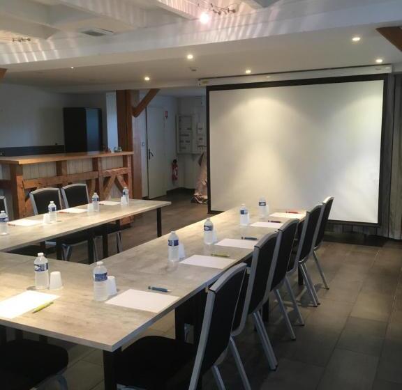 تختخواب و صبحانه La Jumelière Laval Nord