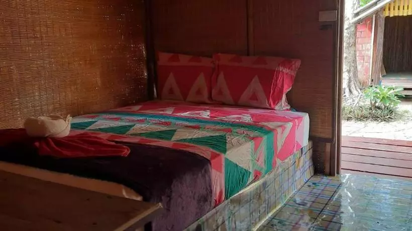 Chill Chill Long Beach Hostel