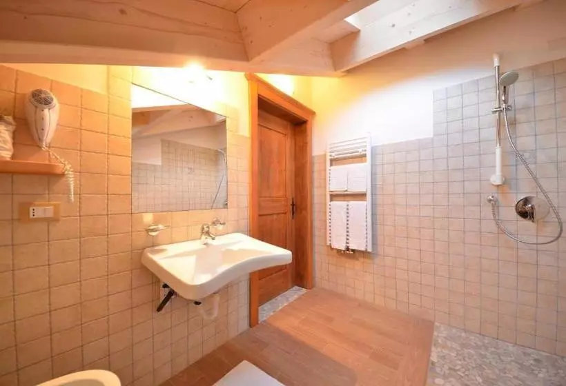 ホテル Agritur Agua Biencia
