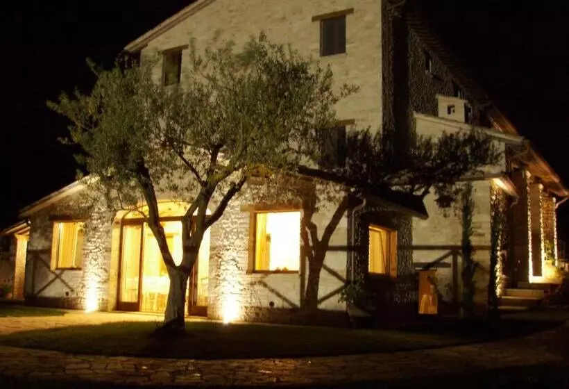 ホテル Agriturismo Casal San Sergio